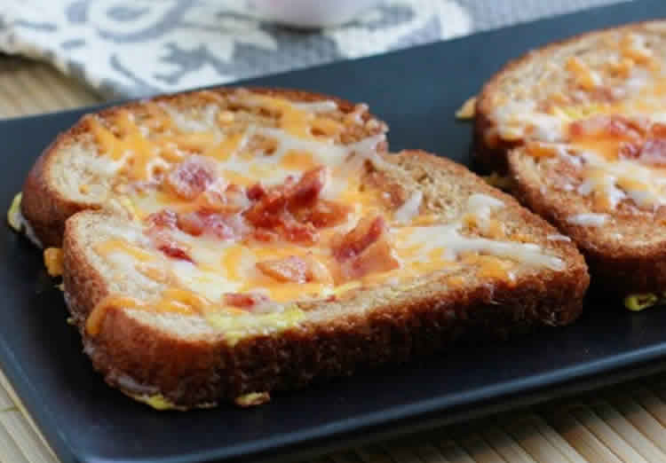 Toast au jambon et fromage