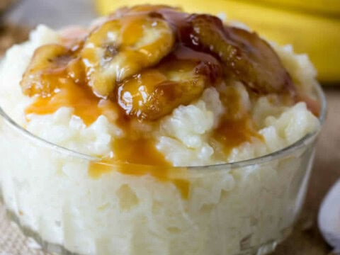 Riz au lait et bananes caramélisées