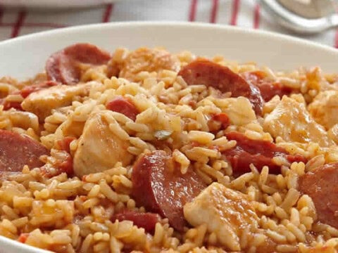 Riz poulet et saucisse