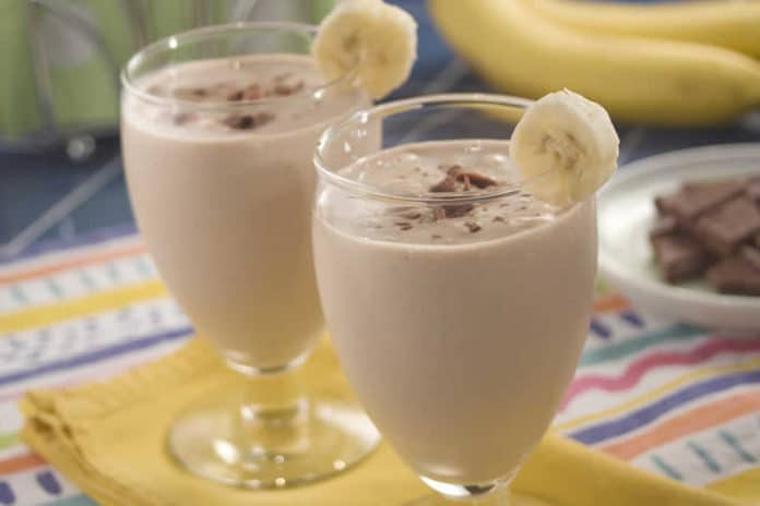 Smoothie banane chocolat et café