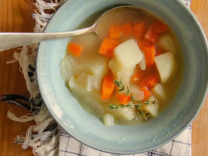 Soupe de pommes de terre et carottes au cookeo
