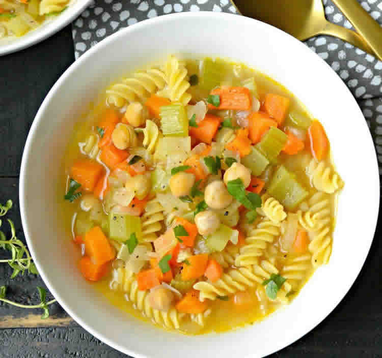 Soupe pois chiches pâtes