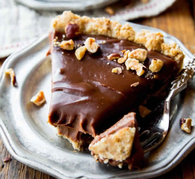 Tarte au Nutella et noisettes grillées