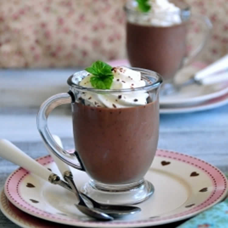 Crème panacotta chocolat au thermomix , un vrai délice pour votre dessert. Si simple à préparer, voila la recette thermomix pour réaliser la crème panacotta chocolat.