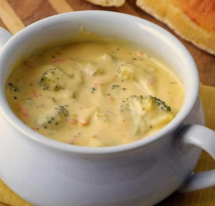 Soupe au cheddar et brocoli au thermomix