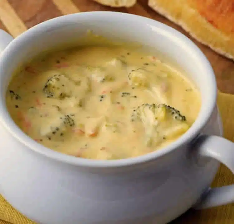 Soupe au cheddar et brocoli au thermomix