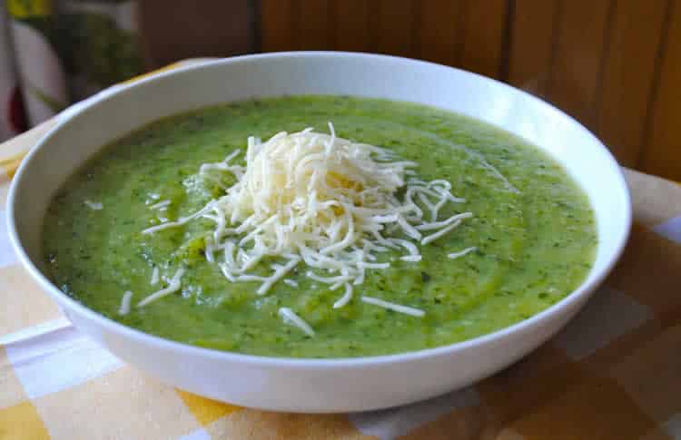 Soupe brocolis et courgette au thermomix