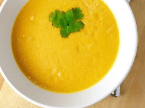 Soupe de carottes lait de coco au cookeo
