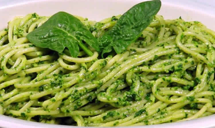 Spaghetti au pesto d'épinards au thermomix
