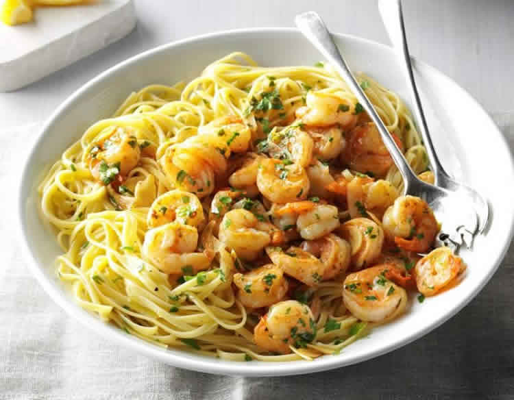 Spaghetti aux crevettes au citron et ail
