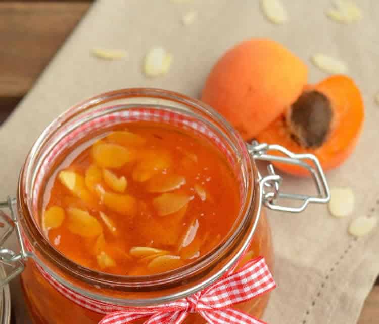Confiture d'abricots aux amandes au thermomix