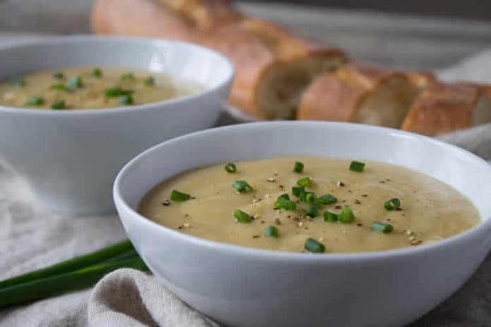 Velouté de poireaux à la crème au thermomix