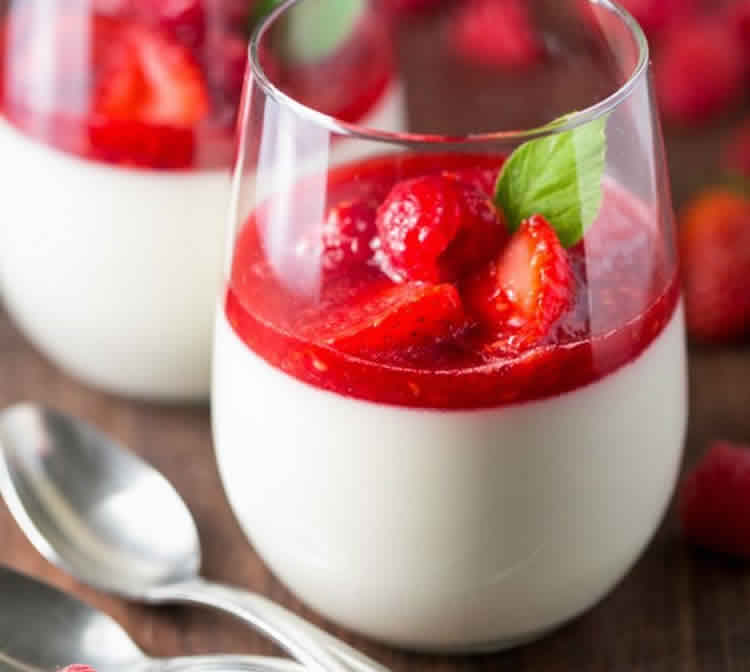 Panna cotta coulis de fraise au thermomix