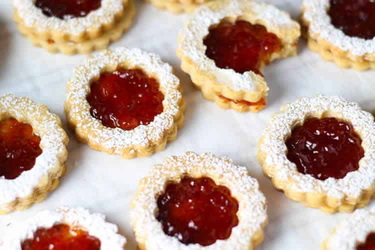 Biscuits à la confiture de fraises au thermomix