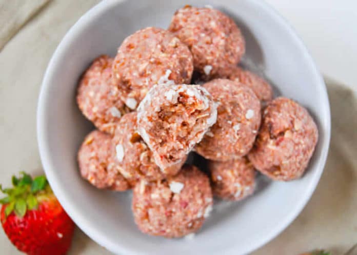 Boules d'énergie fraises et coco ww