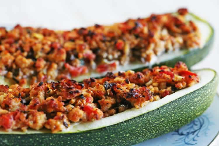 Courgettes farcies à la dinde