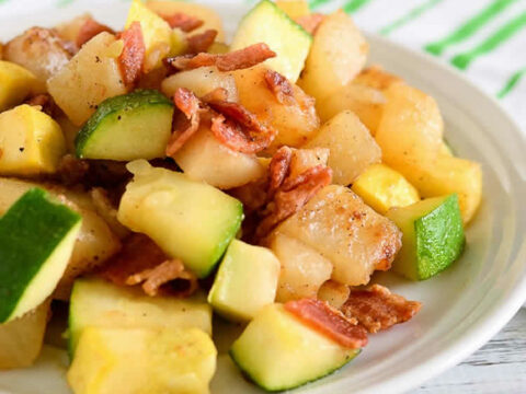 Plat pommes de terre courgettes et lardons au cookeo