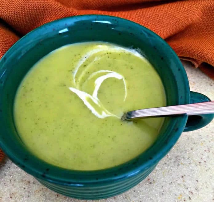 Soupe courgette et poireau au thermomix