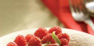 Tarte aux framboises à la crème légère