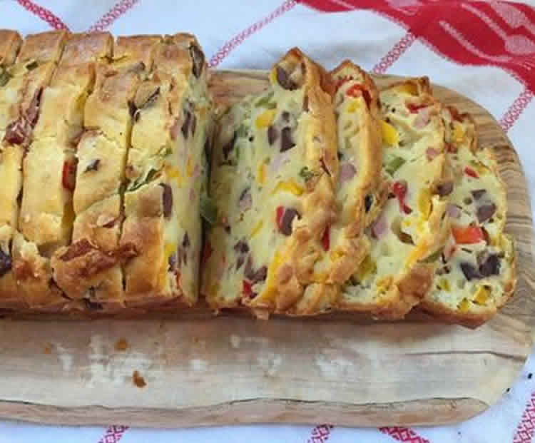 Cake Au Jambon Olives Et Poivrons Au Thermomix La Recette Facile