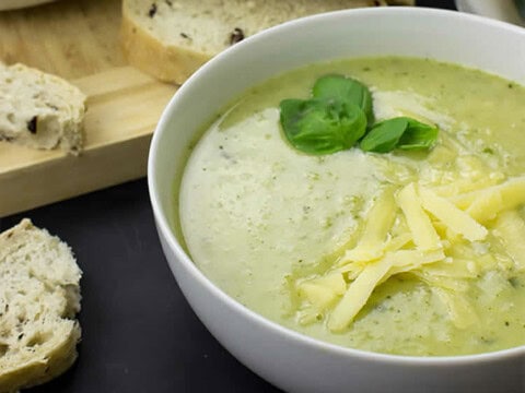 Soupe de chou-fleurs et brocolis au cookeo