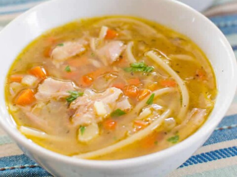 Soupe poulet et nouilles