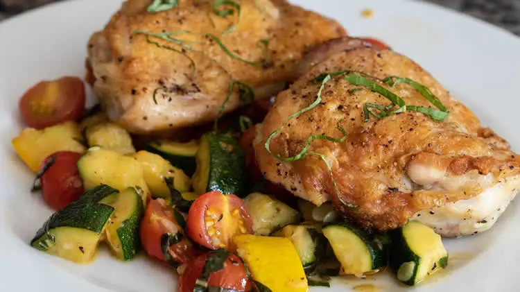 Cuisses de poulet aux légumes au cookeo