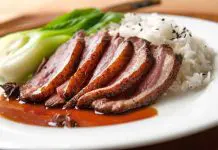 Magret de canard au chou et soja