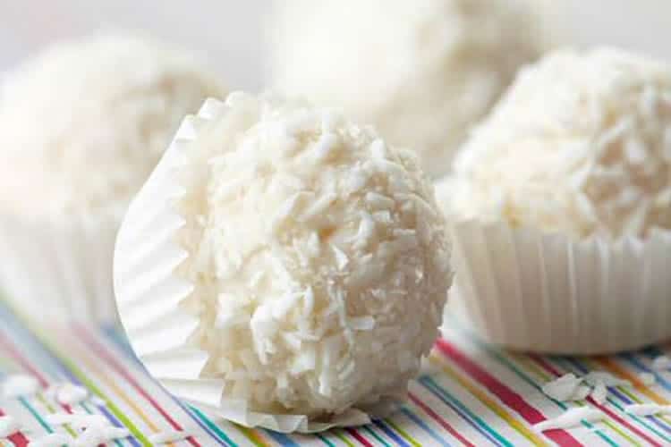 Truffes chocolat blanc et noix de coco
