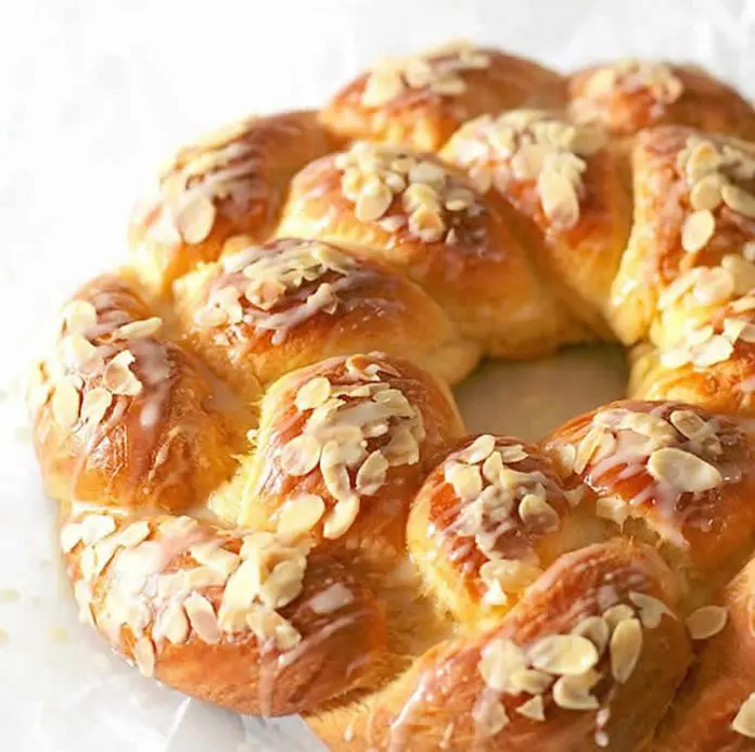 La plus délicieuse brioche aux amandes