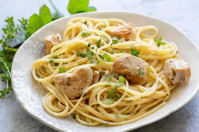 Poulet aux spaghettis à la crème