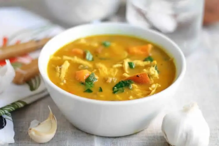 Soupe de poulet aux légumes au cookeo