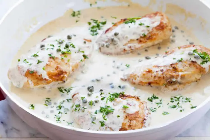 Poitrines de poulet à la sauce moutarde