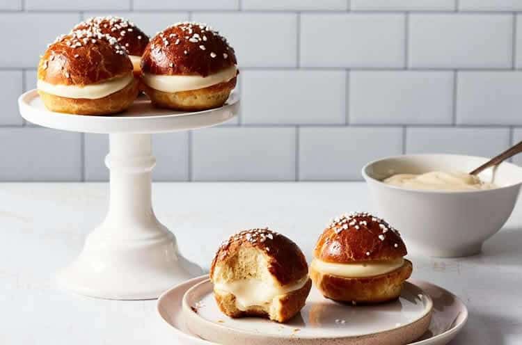 Brioche fourrée à la crème vanille au thermomix