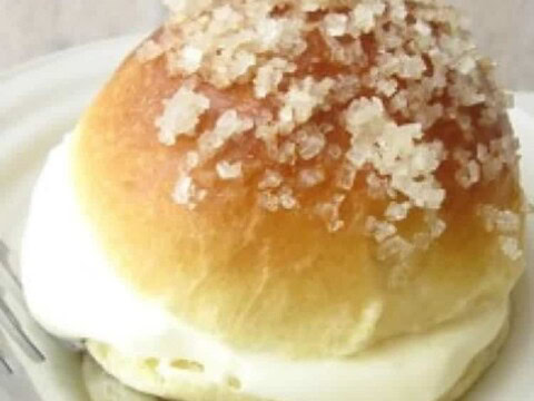 Brioches à la crème pâtissière