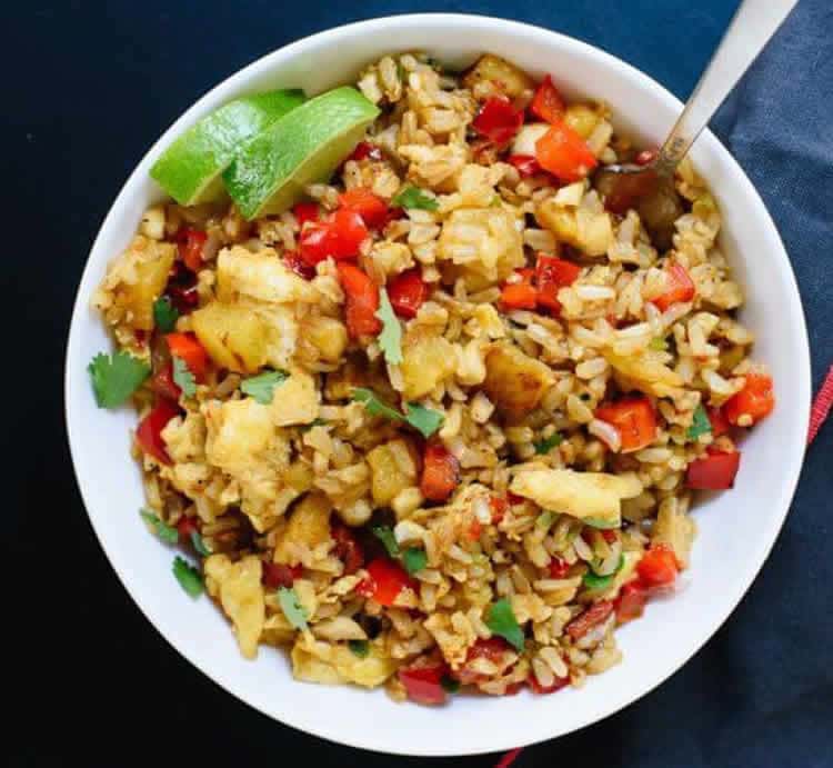 Riz thaï à l'ananas et poivron