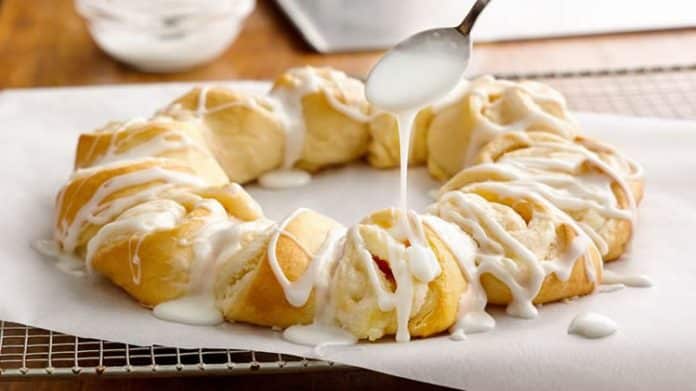 Croissant au citron et au fromage à la crème