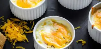 Ramequins d'œuf crème et fromage