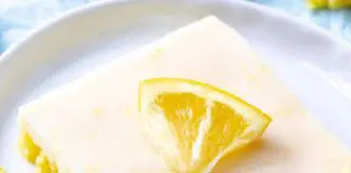 Carrés de cake au citron avec glaçage