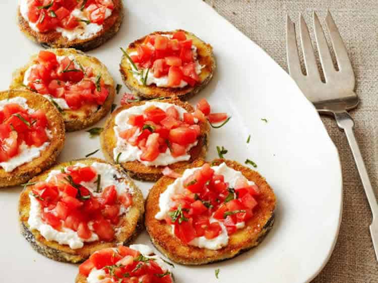 Aubergines frites avec tomates et ricotta