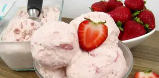 Glace à la fraise et mascarpone facile