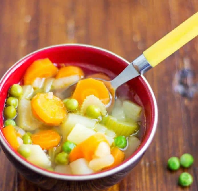 Soupe light riche en vitamine