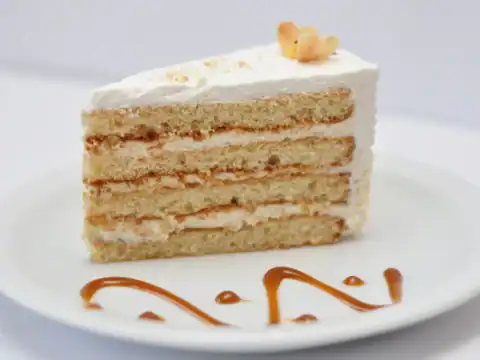 gâteau au glaçage chocolat blanc