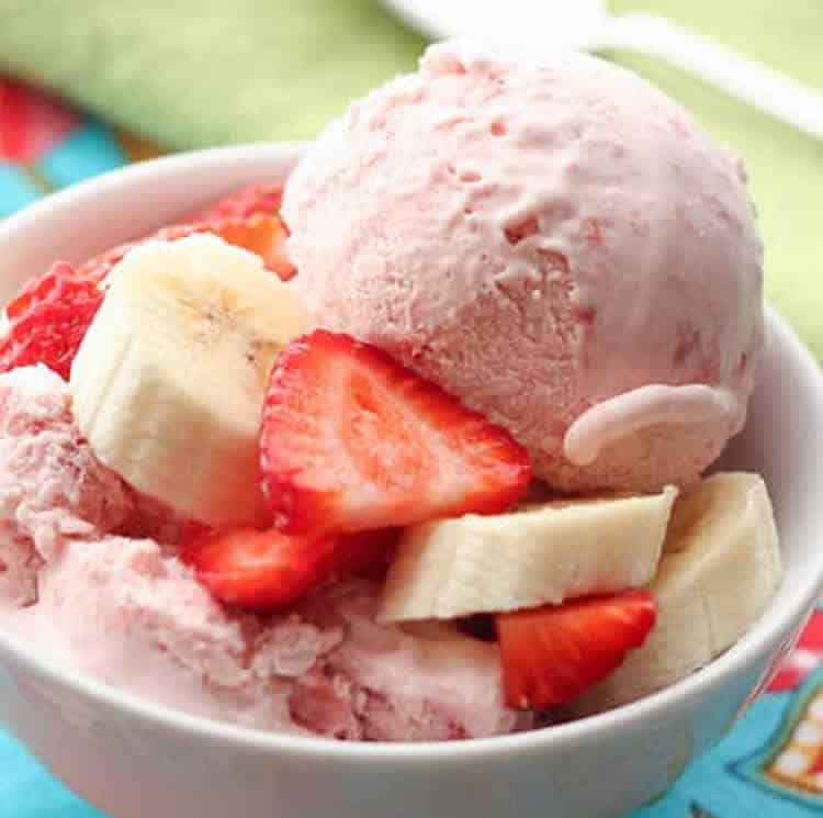 Glace aux fraise et bananes
