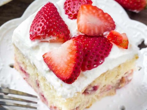 Gâteau aux fraises à la crème