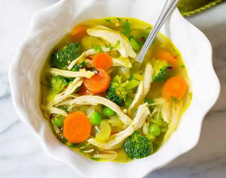 La meilleure soupe detox au poulet