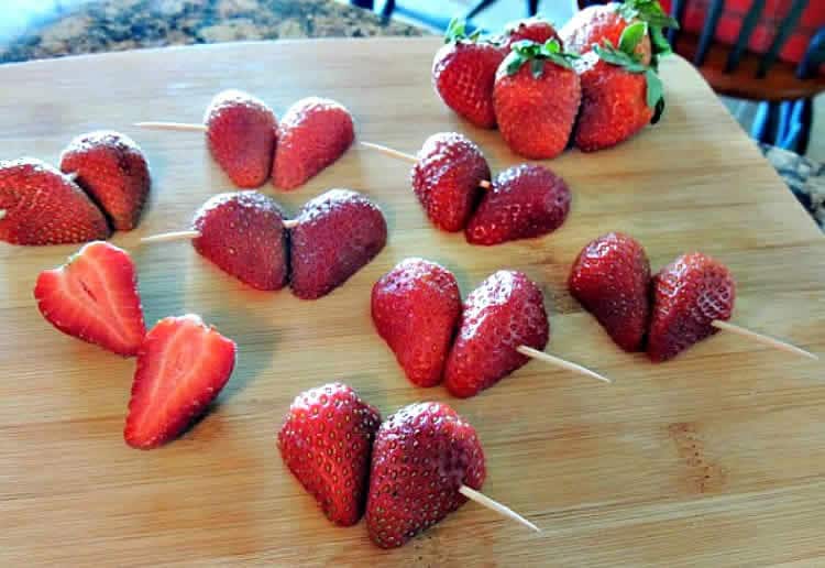 Coeur de fraise enrobé de chocolat 1