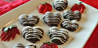 Coeur de fraise enrobé de chocolat