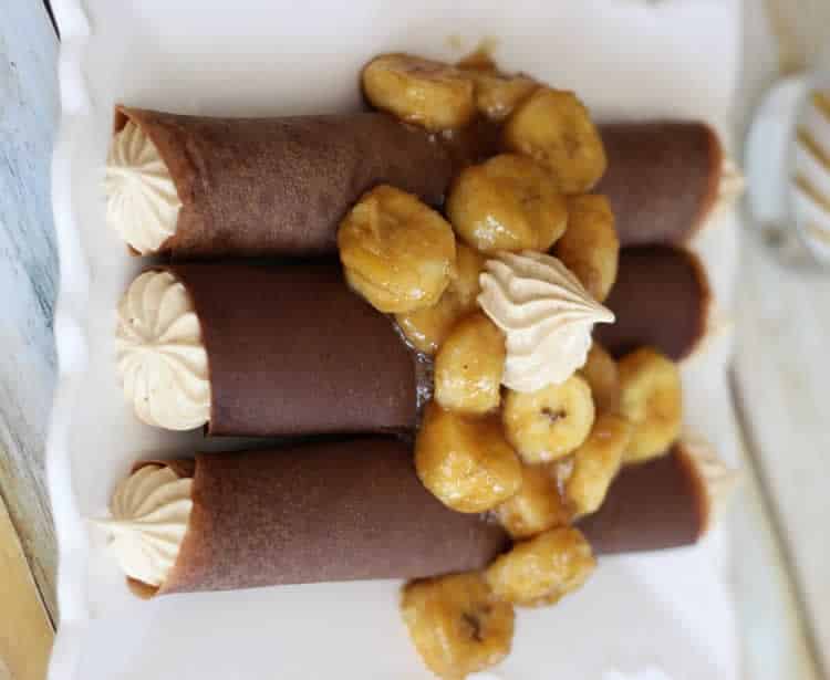 Crêpes au chocolat et bananes caramélisées