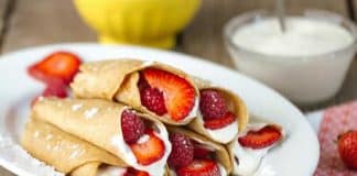 Crêpes au yaourt et fruits rouges